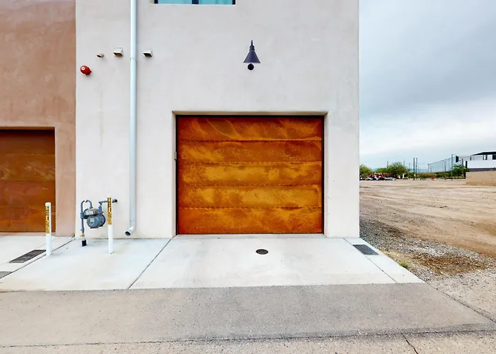 Menlo Magic * Tucson